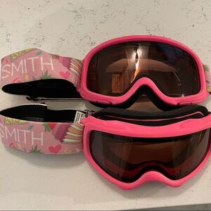 SMITH Vibrant Pink Snow Goggles-2 pairs